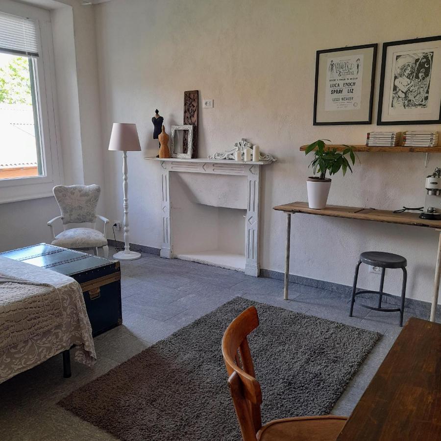 A Casa Di Roby Hotel Pinerolo Buitenkant foto