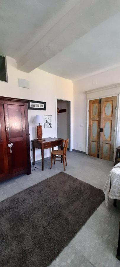 A Casa Di Roby Hotel Pinerolo Buitenkant foto